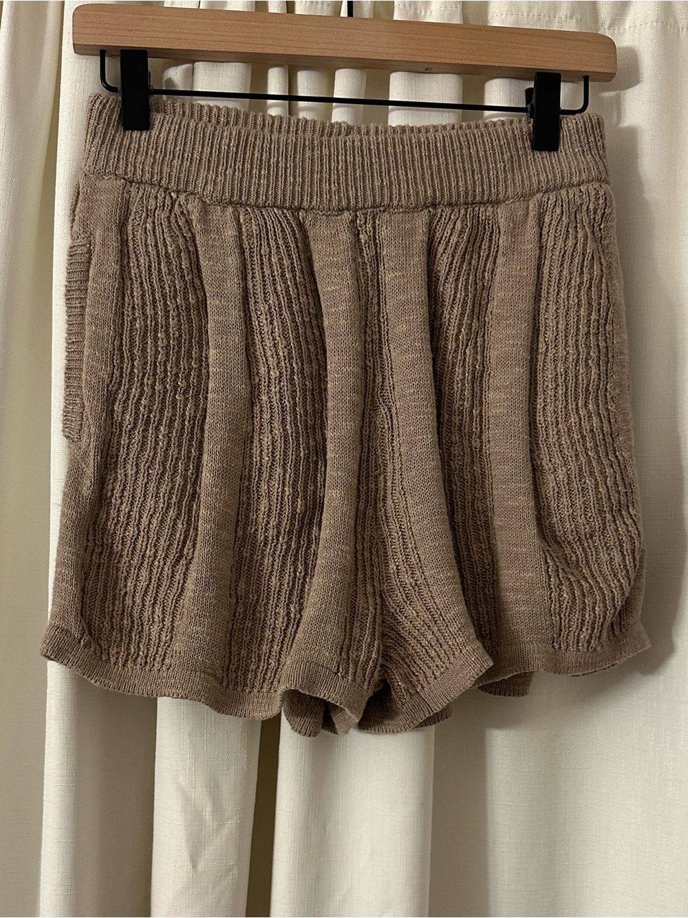 Mable knit shorts